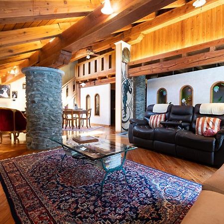 L'Atelier Du Temps - Woodstone Villa อาออสตา ภายนอก รูปภาพ