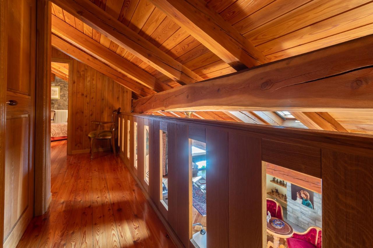 L'Atelier Du Temps - Woodstone Villa อาออสตา ภายนอก รูปภาพ