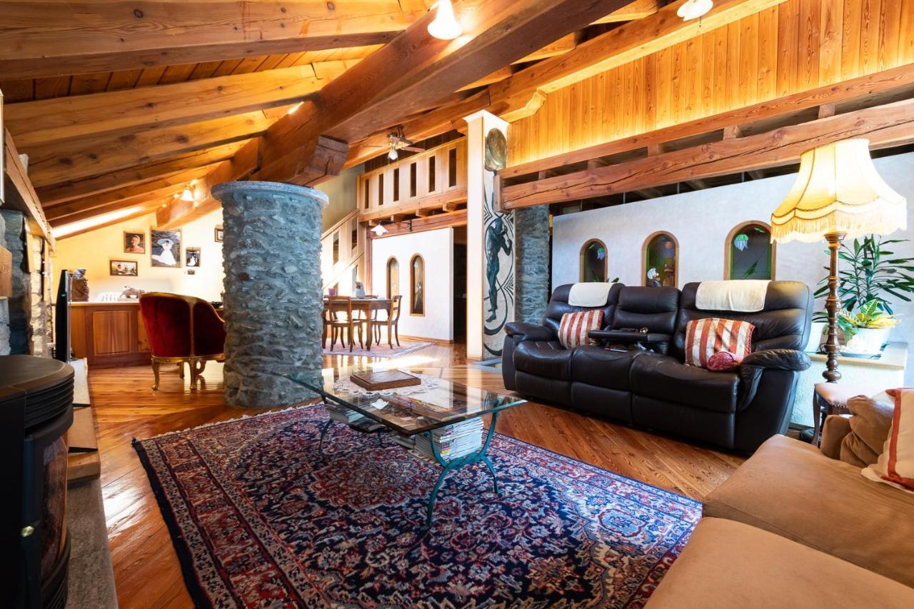 L'Atelier Du Temps - Woodstone Villa อาออสตา ภายนอก รูปภาพ