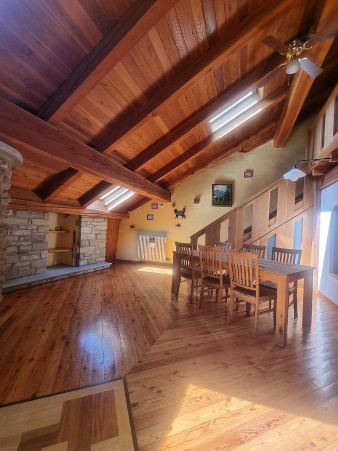 L'Atelier Du Temps - Woodstone Villa อาออสตา ภายนอก รูปภาพ